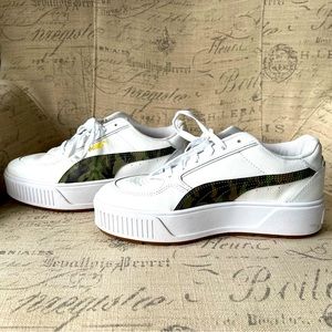 PUMA WOMENS KARMEN REBELLE PLATFORM SNEAKER size 8.5